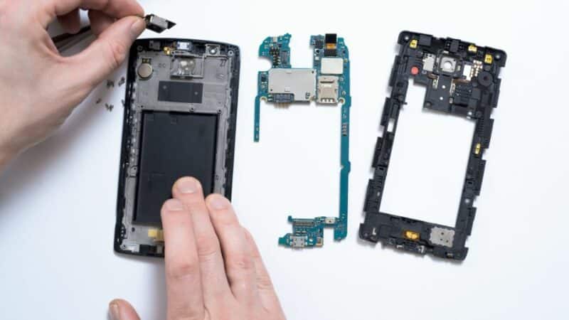 מעבדת תיקונים