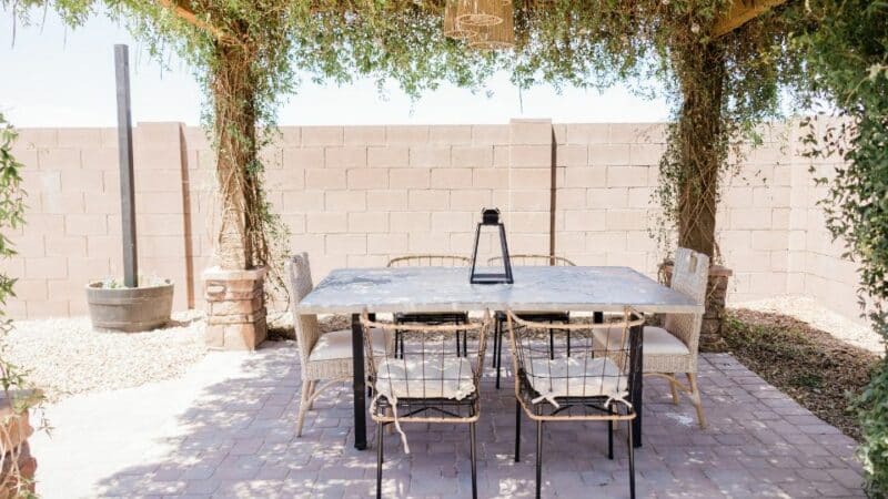 שולחנות לבית